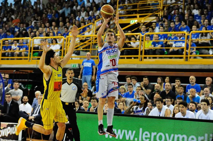 Centrale del latte-Scafati 82-72