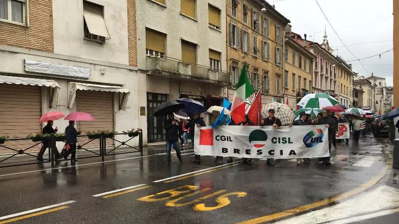 Lavoratori e sindacati in corteo per il Primo Maggio