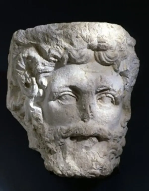 Le due teste colossali del Museo Santa Giulia
