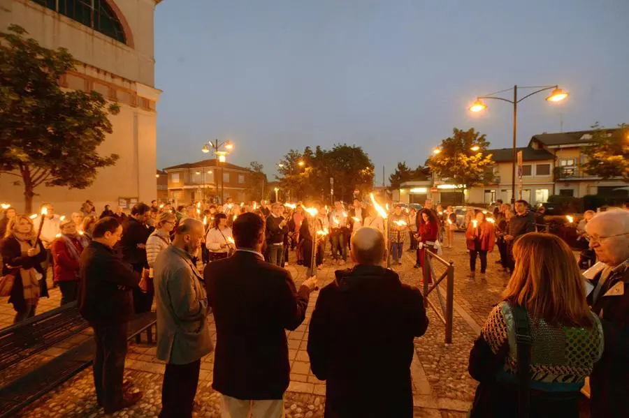 La marcia della interreligiosa della pace