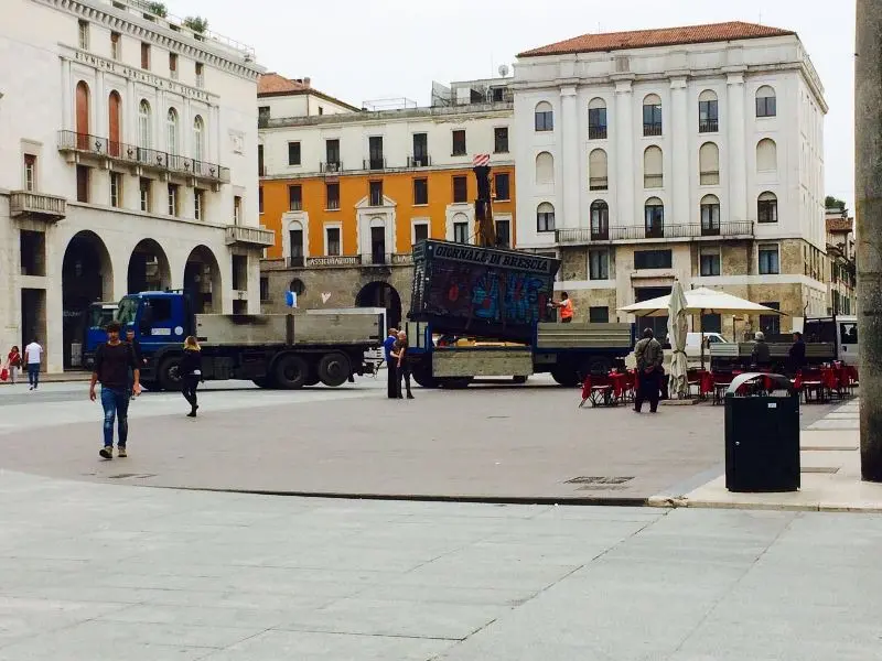 Addio all'edicola di piazza della Vittoria