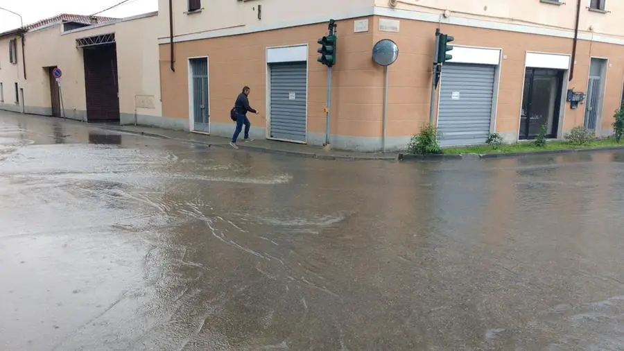 Maltempo a Rovato, acqua alta ai sottopassaggi