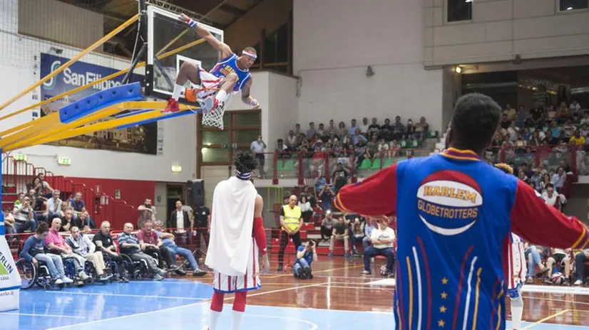 Harlem Globetrotters, lo show è sul parquet