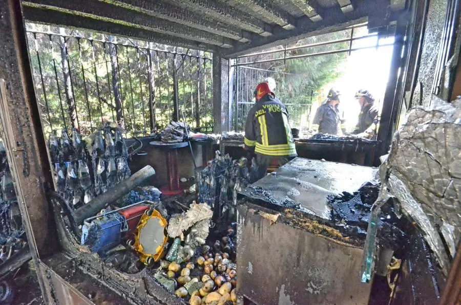 Vigili del Fuoco al lavoro nel chiosco da Franco