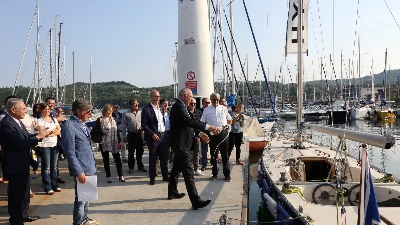 Il veliero donato alla Sanità del Garda