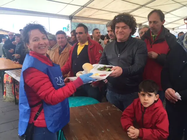 Il salame lungo 23 metri a Pisogne