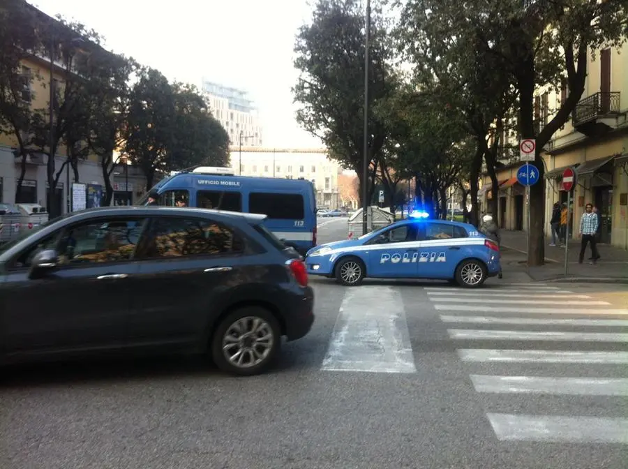 Allarme bomba in stazione