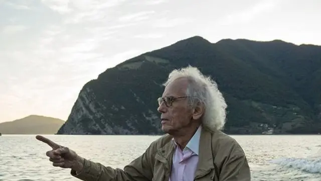 Christo in una fotografia di Wolfgang Volz