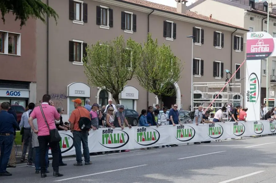 Il Giro in piazza Garibaldi