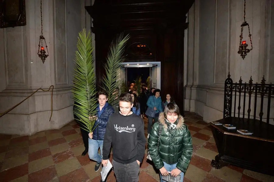 La Veglia delle palme con il vescovo Monari