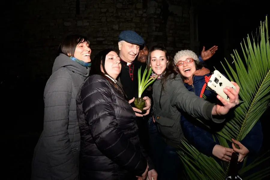 La Veglia delle palme con il vescovo Monari