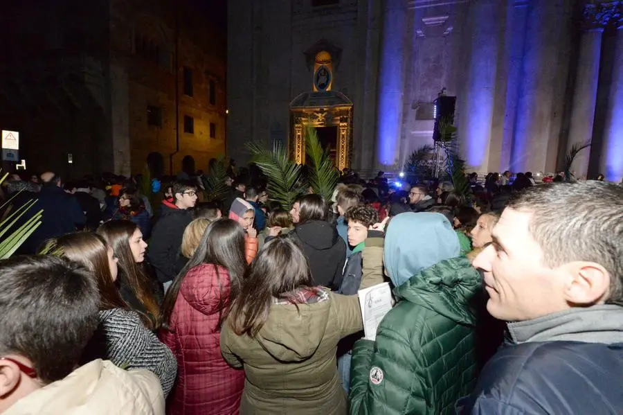 La Veglia delle palme con il vescovo Monari