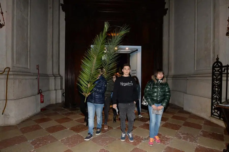 La Veglia delle palme con il vescovo Monari