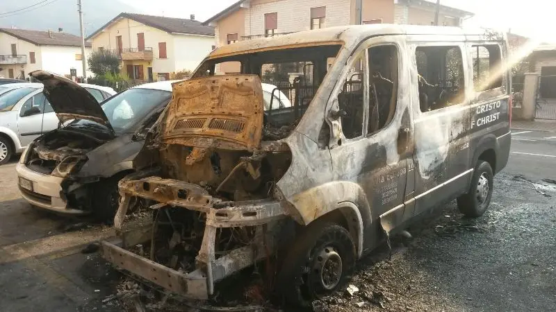 Veicoli bruciati a Bovezzo