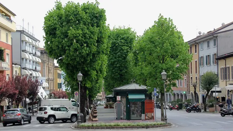 Piazza Vittorio Emanuele II a Salò