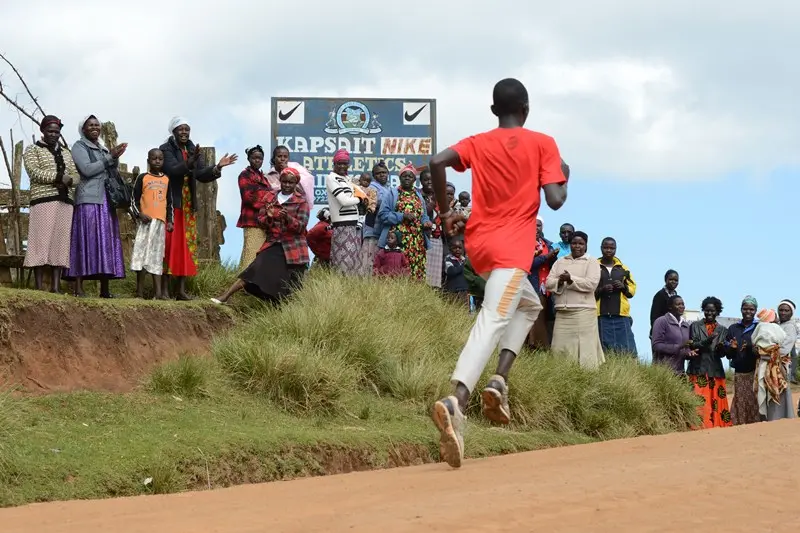 Rosa e il Kenya, tra maratona e solidarietà da 25 anni