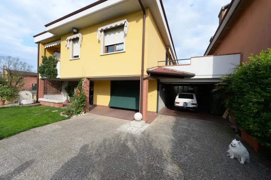 Rapina violenta a Bagnolo Mella