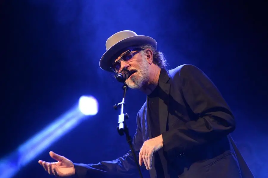 Il concerto di De Gregori al Pala Banco di Brescia