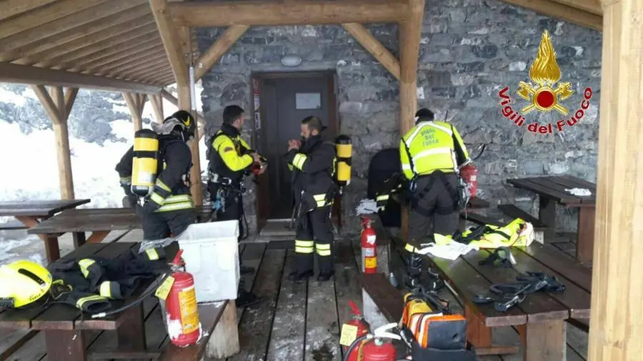 L'intervento dei Vigili del fuoco al rifugio Campione