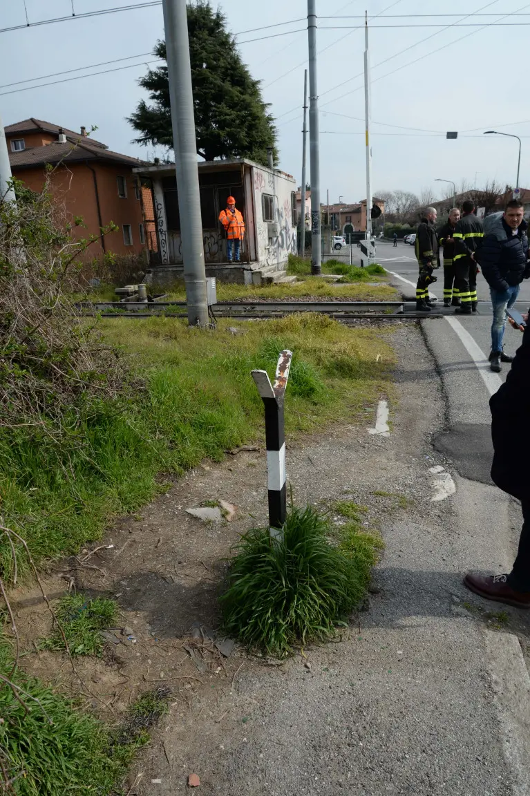 L'incidente ferroviario in via Ziziola