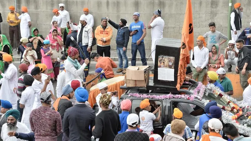 Il corteo Sikh tra le vie della città