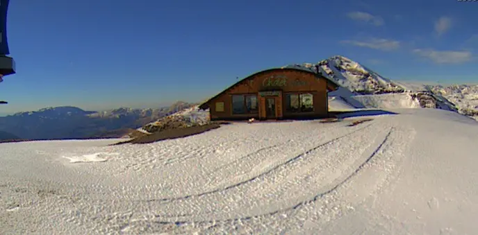 Neve sui monti imbiancati