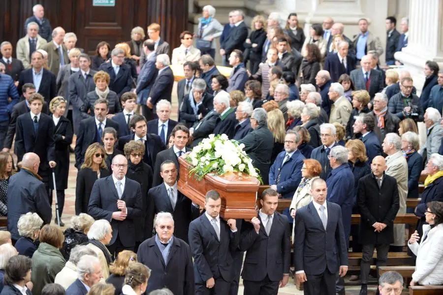 L'addio in cattedrale ad Alberto Folonari
