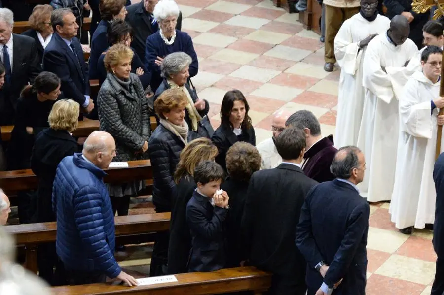 L'addio in cattedrale ad Alberto Folonari