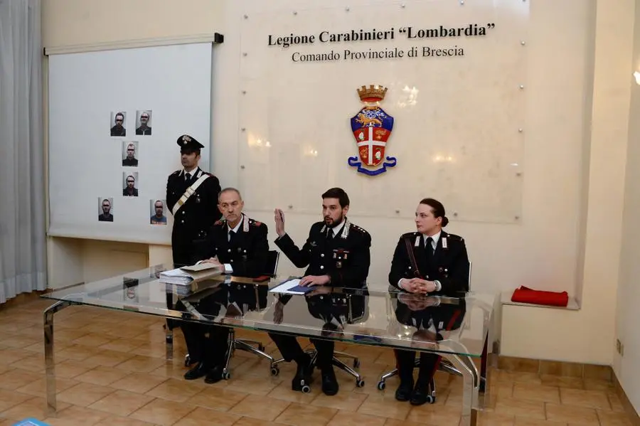 La conferenza dei carabinieri sui furti