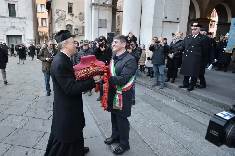 La cerimonia del Galero rosso: il capèl è di nuovo in Loggia