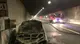 L'auto distrutta dalle fiamme in galleria