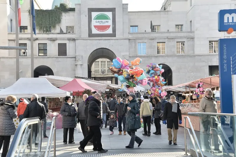 Folla alla fiera di San Faustino