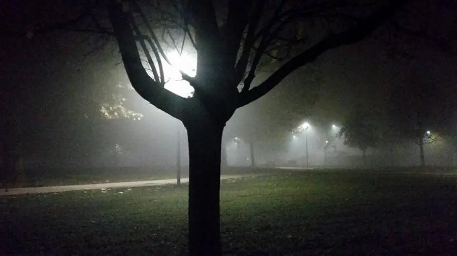 Cappa di nebbia e smog su Brescia e provincia
