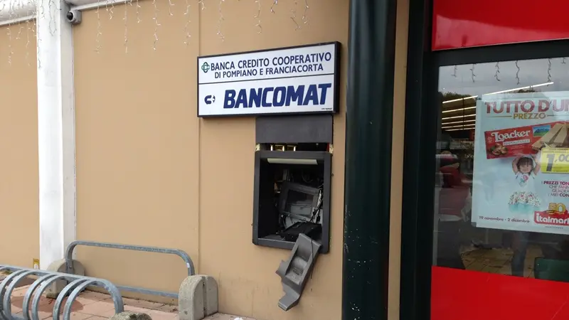 Assalto al bancomat dell'Italmark