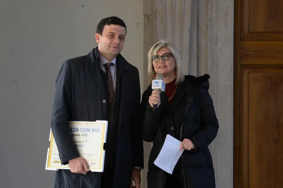 In Piazza con Noi, in Broletto i saluti al 2015