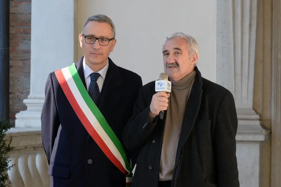 In Piazza con Noi, in Broletto i saluti al 2015