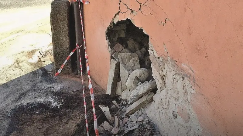 Il muro del vecchio cimitero di San Martino