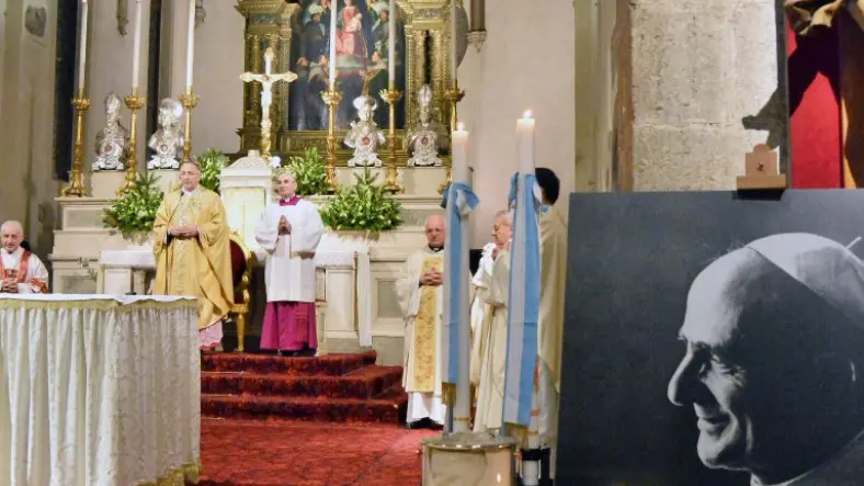 Lo scambio di Ceri e Rose, l'antico rito si rinnova