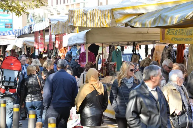 Fiera di Ognissanti in via Milano