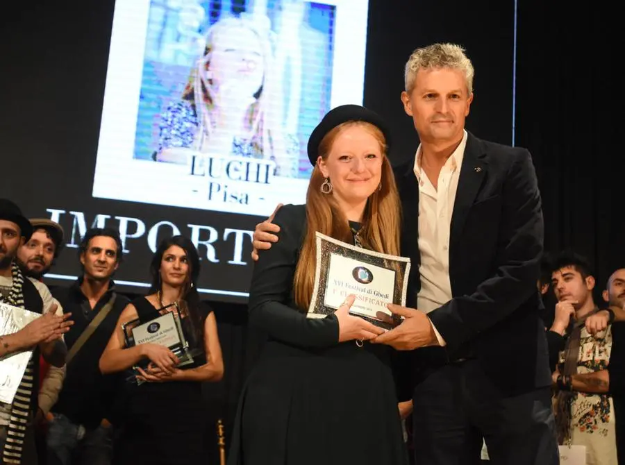 Luchi, vincitrice del Festival di Ghedi, e l'ospite Annalisa