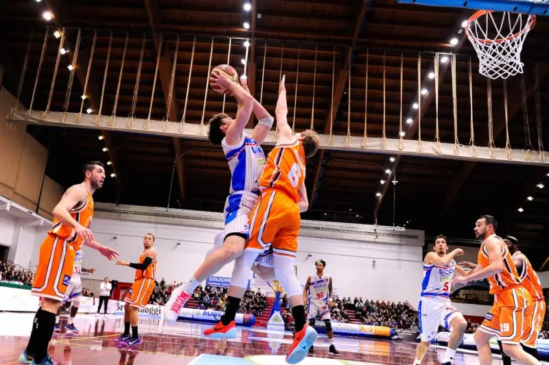 Centrale Basket Amica Natura-Aurora Jesi 92-80