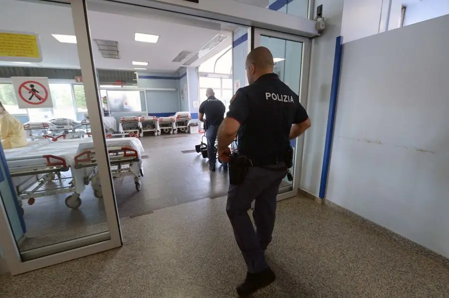 Allarme bomba rientrato al Civile