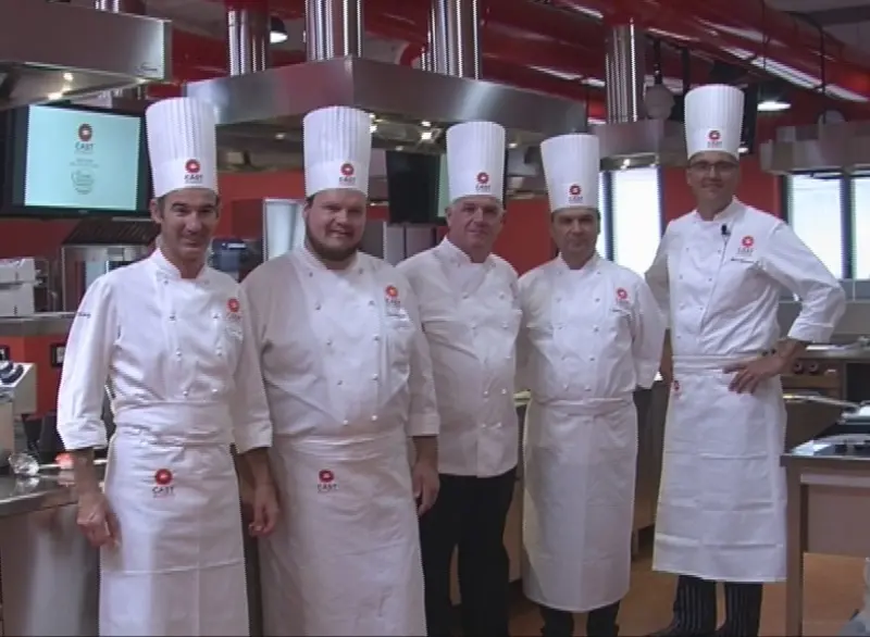 Cast Alimenti