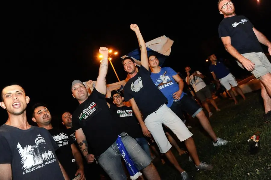 La festa dei tifosi in piazza Repubblica