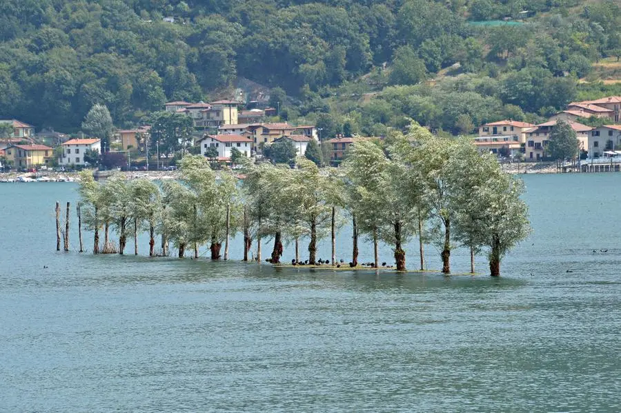 Livelli bassi nei laghi bresciani