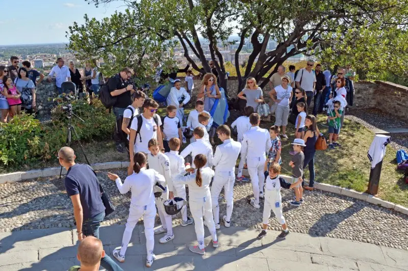 Cassarà e fioretto, flash mob in Castello