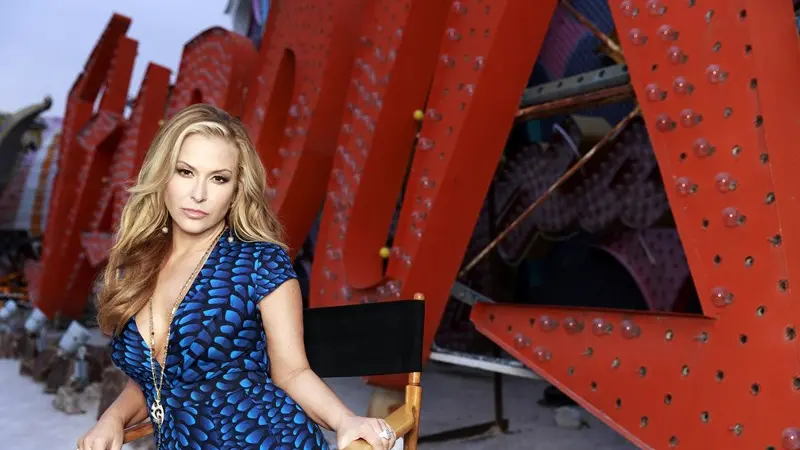 Anastacia lancia un #‎Instagramhideout