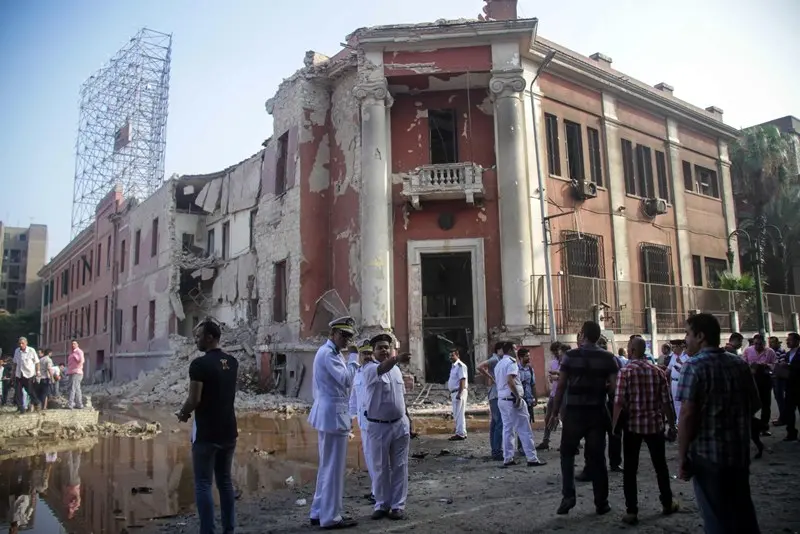 Il Consolato italiano dopo l'esplosione