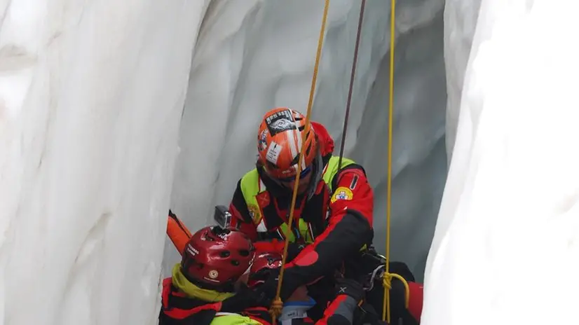 La formazione con il Modulo ghiaccio per i nuovi Tecnici di soccorso alpino