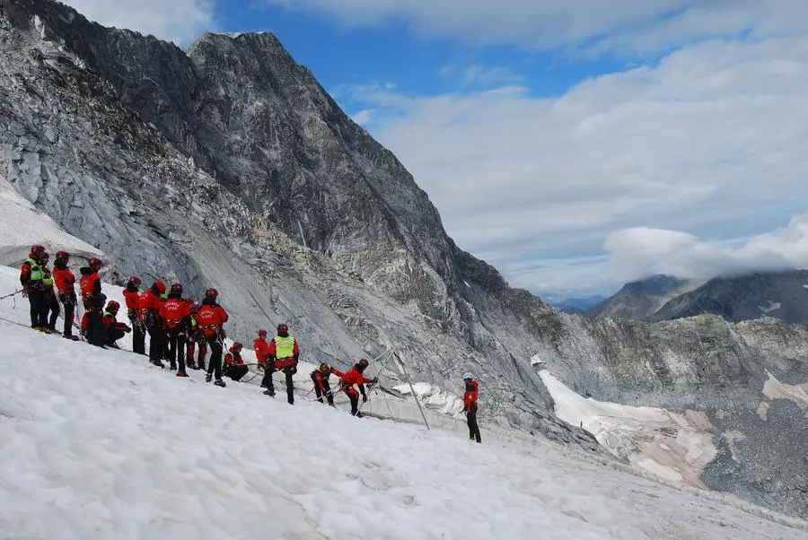 La formazione con il Modulo ghiaccio per i nuovi Tecnici di soccorso alpino